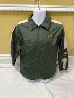 Nike Men's Green Windbreaker Jacket Full Zip Mesh Lining Pockets Nylon