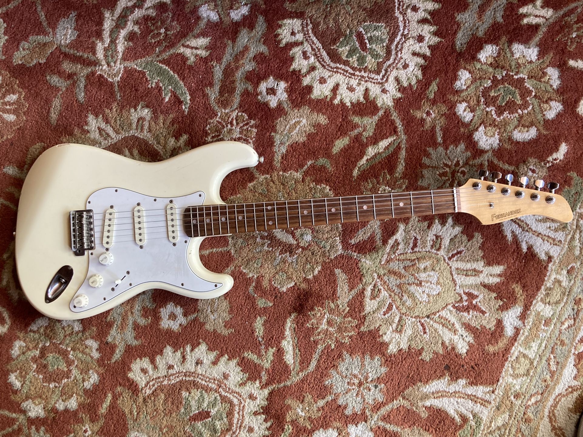 ‘90s Fernandes LE-1 Strat Guitar - JAPAN