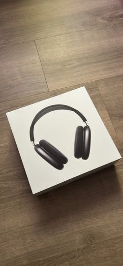 Apple AirPods Max Headphones