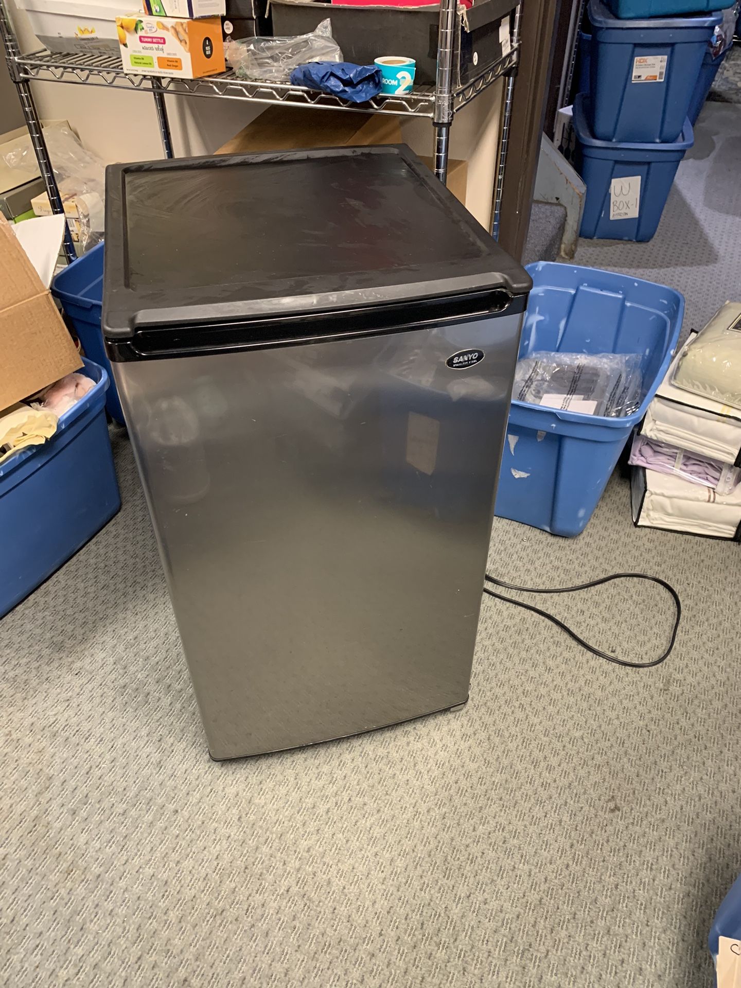 Sanyo Mini Fridge SR-4433S Stainless Steel