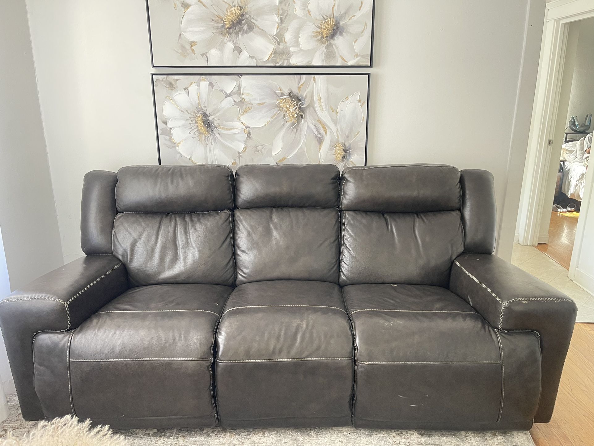Sofa En Cuero Reclinable