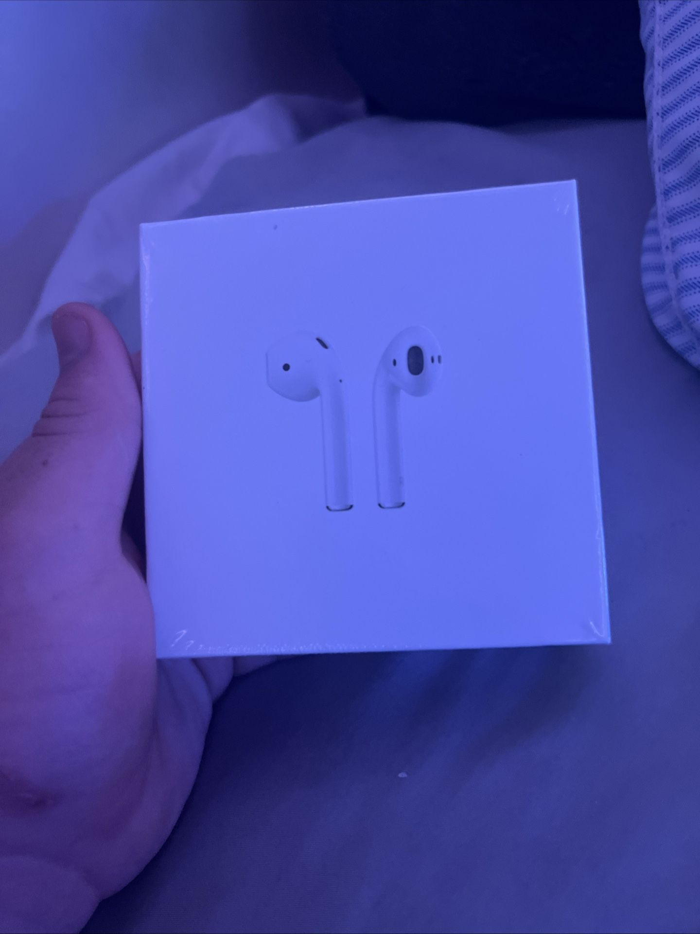 AirPod Gen 1s