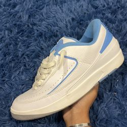 Jordan 2 Unc Size10.5