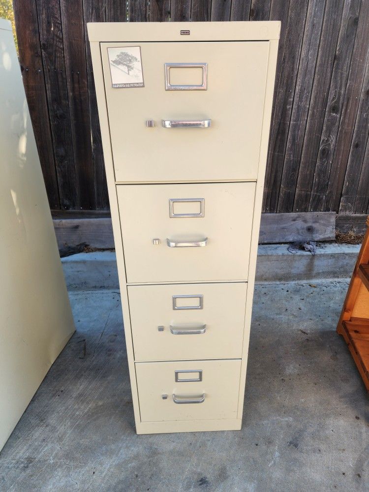 4 Drawer Tall Metal File Cabinet For Sale In Manteca $40