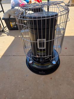 Portable Kerosene Convection Heater (23,500 BTU) + 3-4 Gal Kerosene