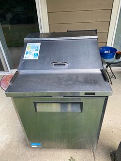 True Commercial Sandwich Prep Table Refrigerator