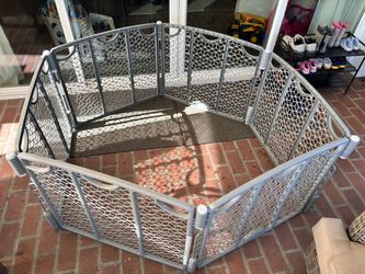 Evenflo Baby Play Yard