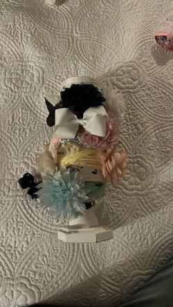 Girls headband holder