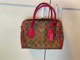 Coach Bag Pink Coach Signature Canvas Satchel (Authentic)