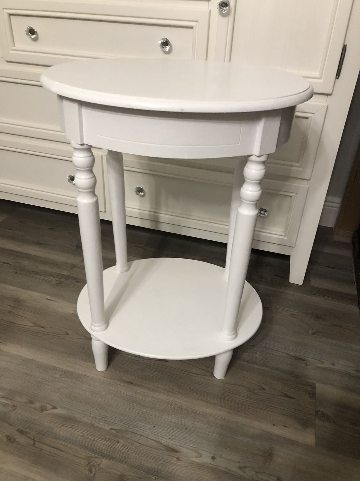 End table nigh stand White wood