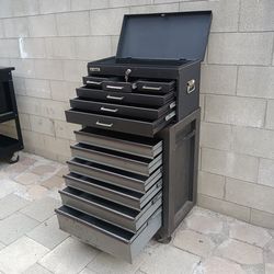 Craftsman and US general tools box