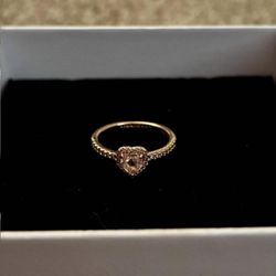 Pandora Gold Heart Ring - Elegant & Romantic Statement Piece