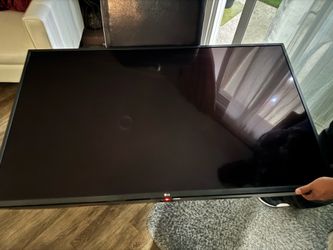 55” LG TV