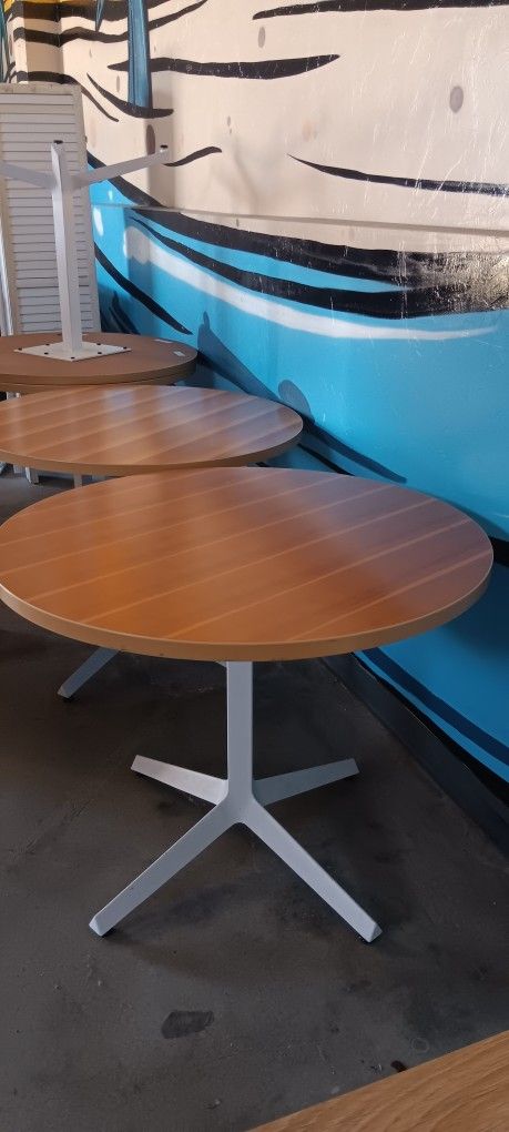4 Round Tables Free Delivery