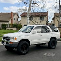 1996 Toyota 4Runner SR5 – 3.4L V6 – Clean Title in Hand 