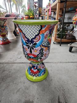 15%off maceta talavera ($95)tel (contact info removed)