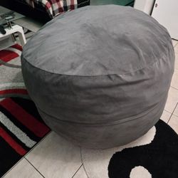 Oversized bean bag for gaming living room 