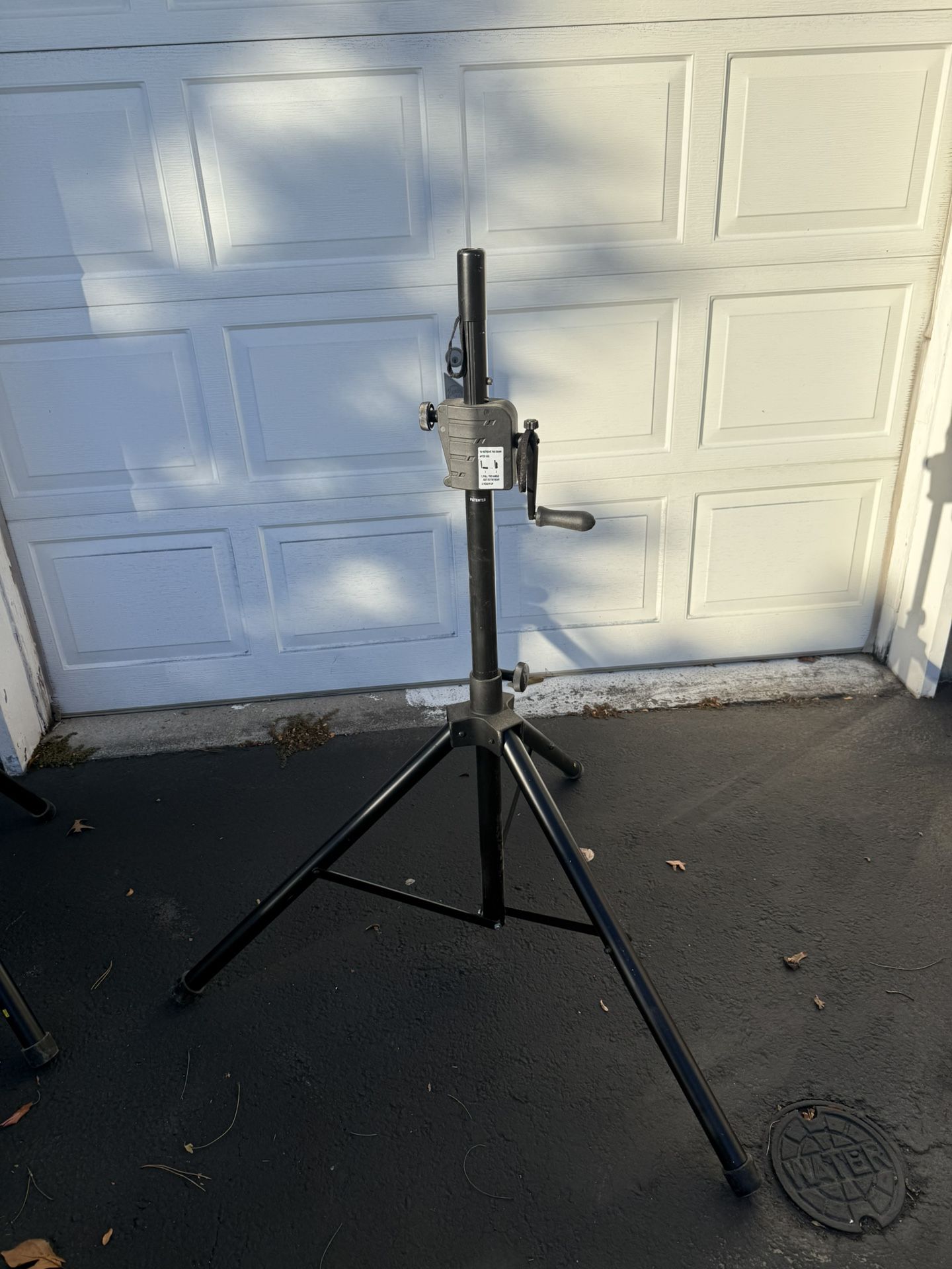 Onstage Crank Up Speaker Stand