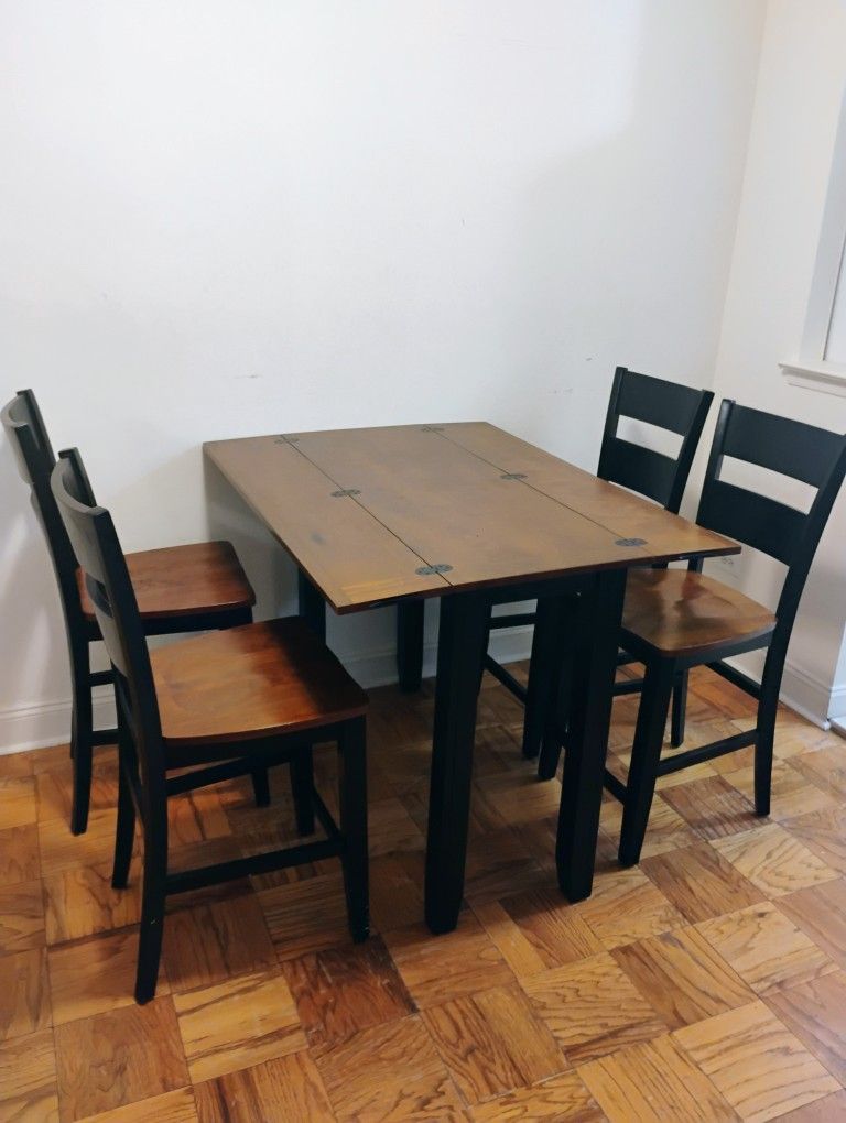 Kitchen Table From Bobs