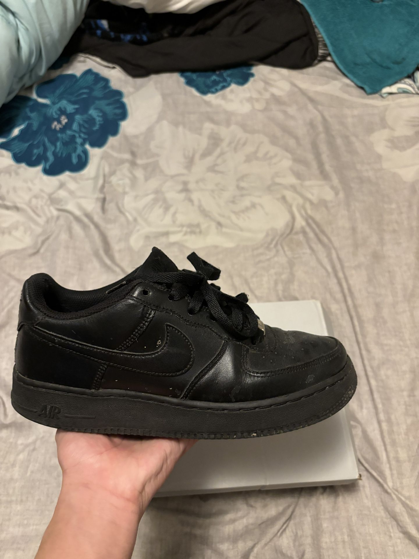 Nike black air forces size 6.5