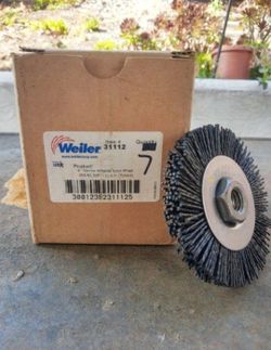Weiler 31112 4" Radial Wheel Brush .055/80