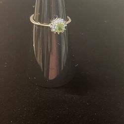 Elegant Peridot And Cubic Zirconia Ring, S925 Silver. Adjustable.
