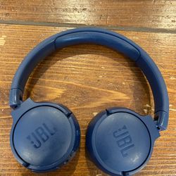 JBL Tune 670 NC ya