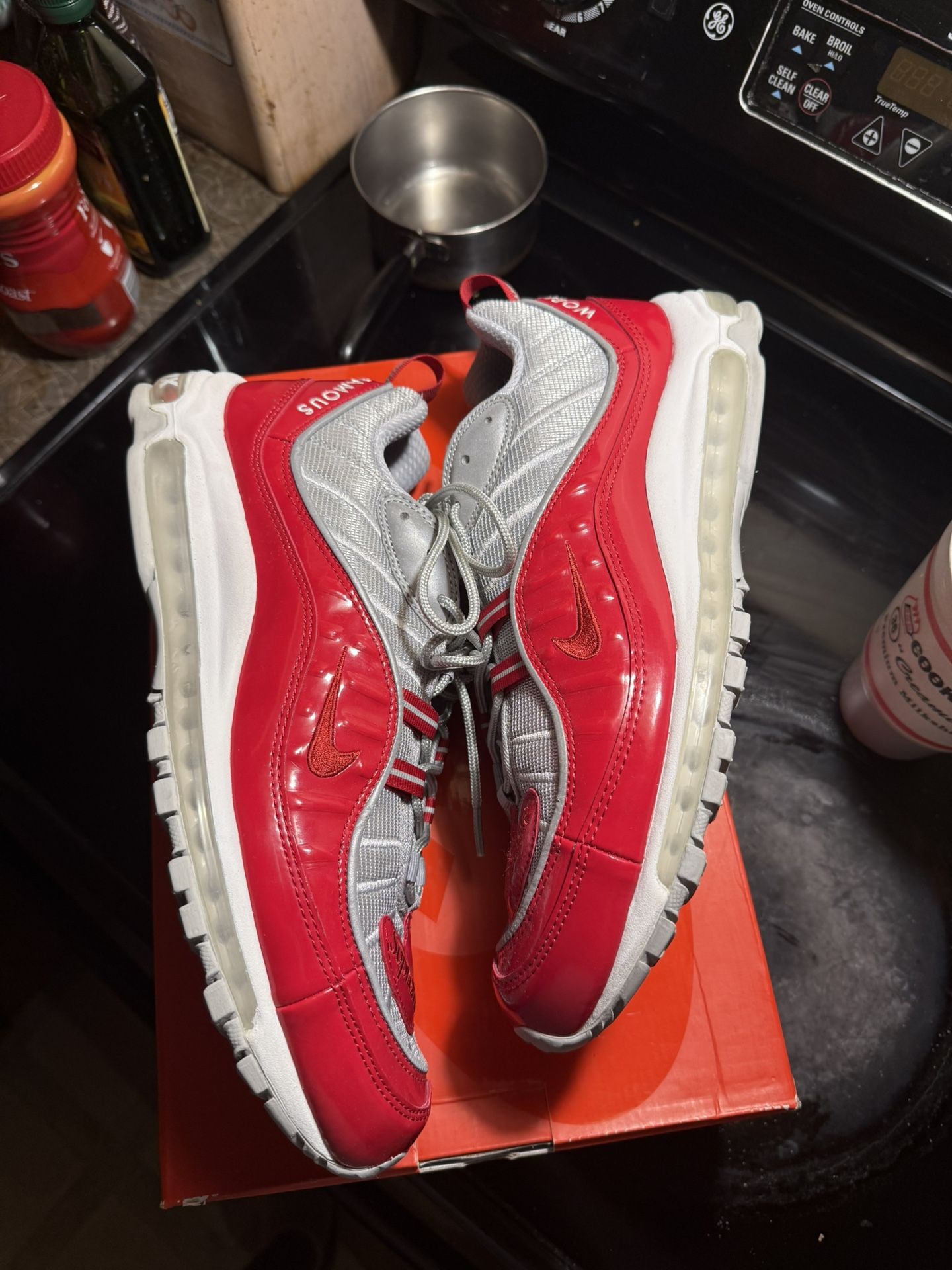 Nike Supreme Air Max 98 Varsity Red