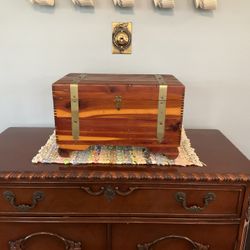 Rare Antique / Vintage Pilliod Stanton Ohio Wooden Cedar Chest / Box 