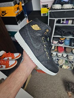 Nike Air Jordan 1 high pinnacle snakeskin