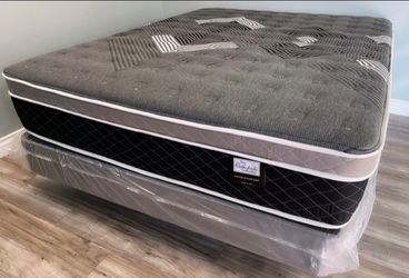 Queen Oasis Thermal Comfort Europillow Top 12inch Matres!!