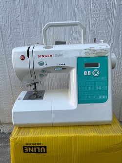 Singer Stylist Sewing Machine