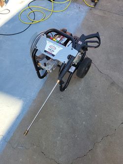 Simpson 3100 Psi 2.4 Gpm