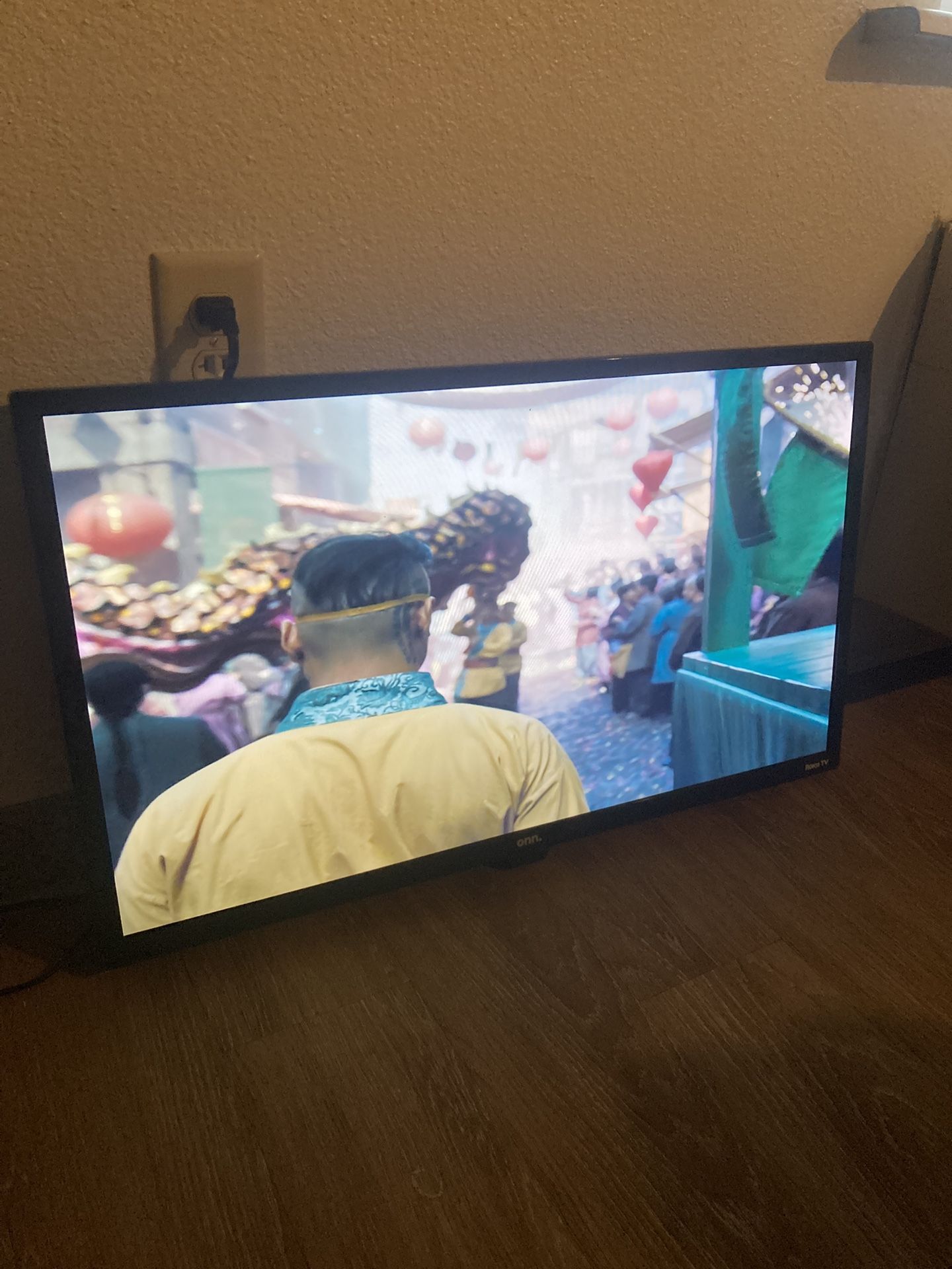 Onn Roku Smart Tv 40 Inches Comes With Remote 