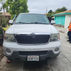 2005 Lincoln Navigator