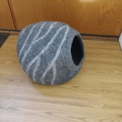 Free Small Pet Cave