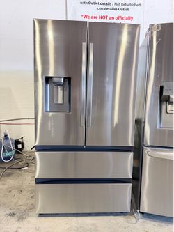 Refrigerator Samsung 4 door French door 30 cu used like new 60 days warranty