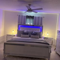 Queen Bedroom Set For Sale