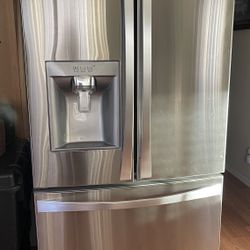 Kenmore Élite Refrigerator 