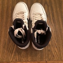 Adidas Hoops Mid Shoes Size 9