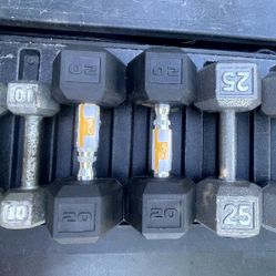 SET OF DUMBBELLS (PAIRS OF)  :  10s   20s  25s 