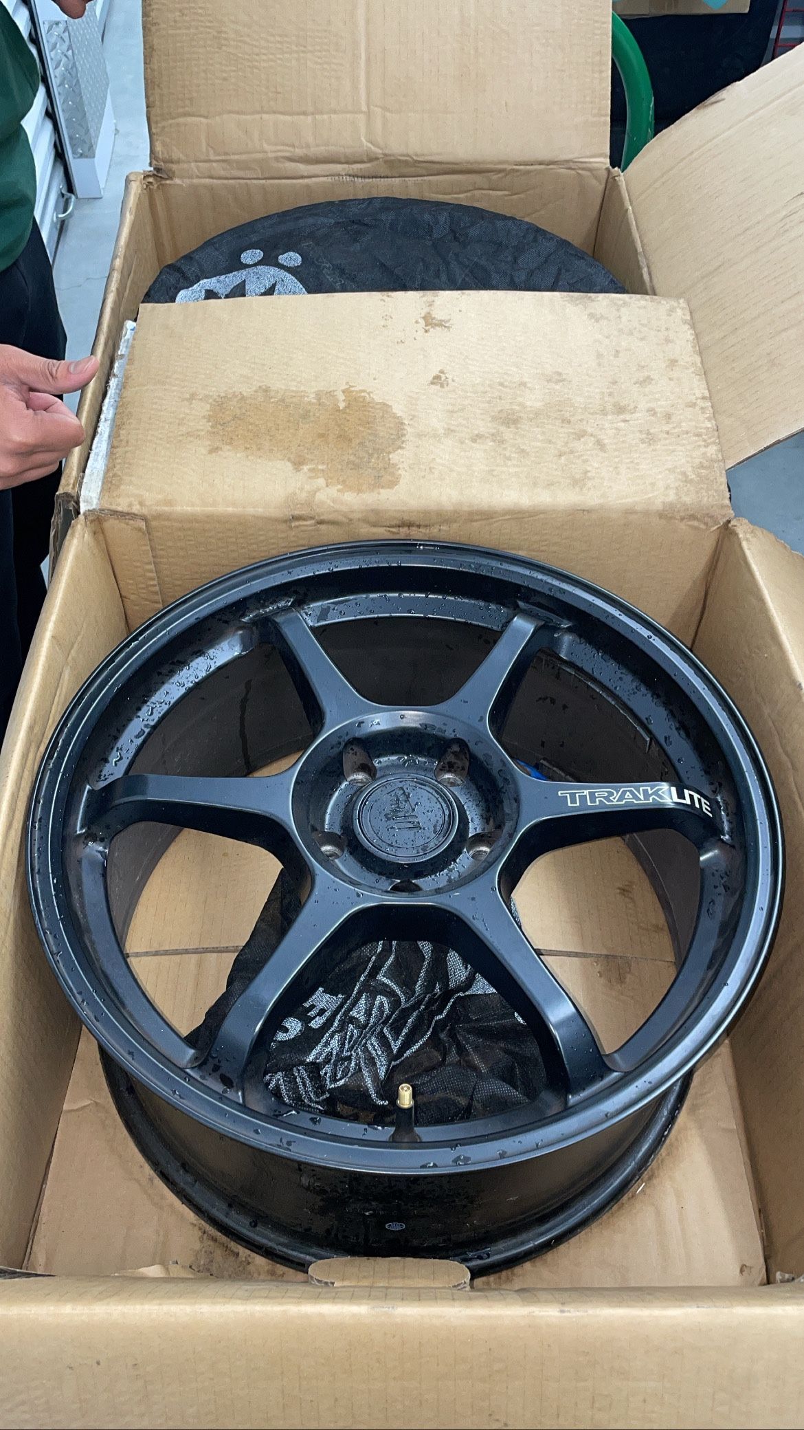 Motegi Traklite 18x8 5x114.3