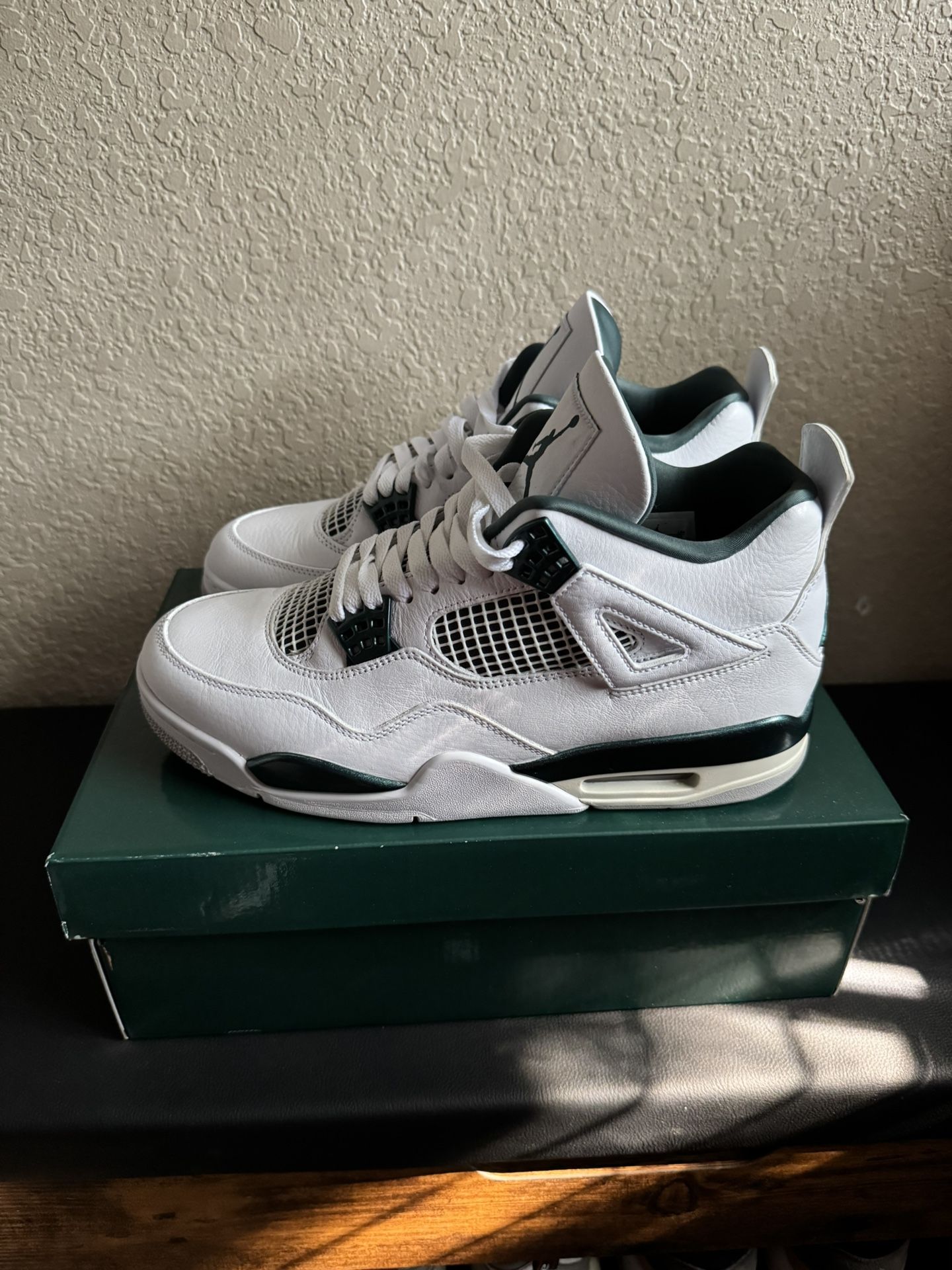 Air Jordan 4 Retro