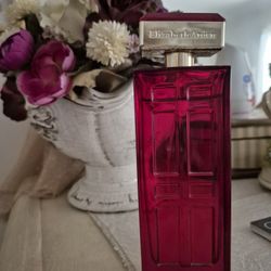 RED DOOR SPRAY PERFUME