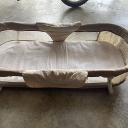 Bassinet portable pop out