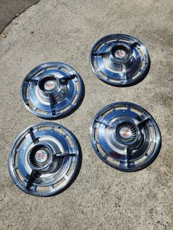 Hubcaps 1963 Impala