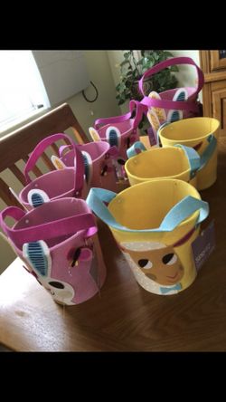 Felt Easter baskets $2 each or 2/$3