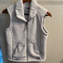 North Face teddy vest x small women