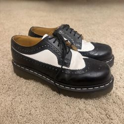 Dr. Martens black and white platform brogues 3989 BEX SMOOTH LEATHER BROGUE SHOES