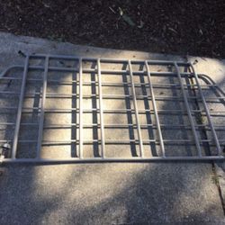 Dog gate for Volvo XC90